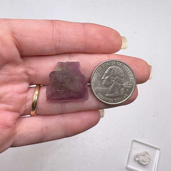 Bi-Color Fluorite crystal - Picture 12 of 12